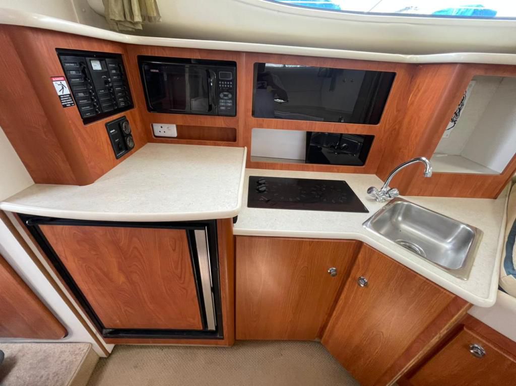 2003 Bayliner Cierra (30,5 ft.) Powered by Twin Mercruiser 5,7L 350Mag V8 MPI and Bravo 1 Z-Drives with Generator System and Ship to Shore Power - Image 25