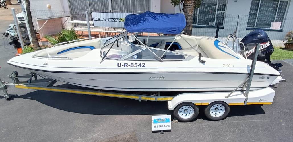 2004 Panache 2150 Powered by 225hp H.O Evinrude Direct injection V6 Outboard - Image 15