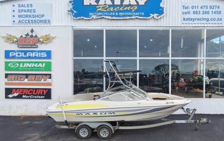 1999 Maxum 2100 SR Powered by 5.7L V8 Mercruiser EFI and Alpha 1 Gearbox