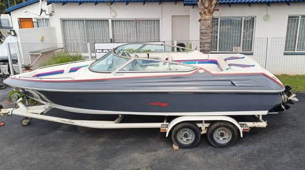 1996 Thunderbird Falcon 2270 BR powered by Mercruiser Performance tuned 7.4L V8 Carb and Bravo-Three gearbox