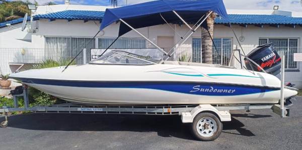 2002 Sundowner 190 Powered with 200hp Yamaha V-max.