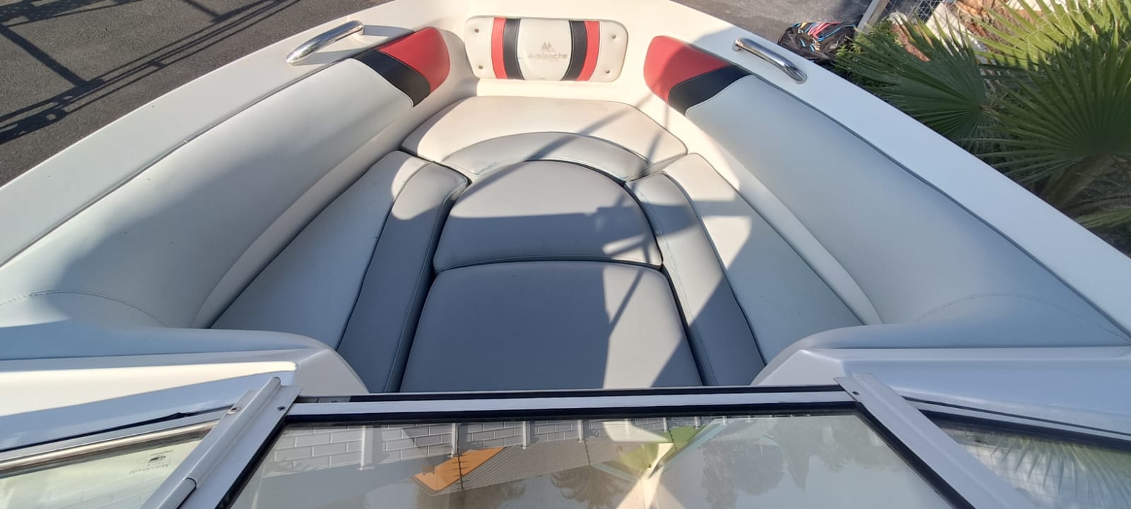 2007 Avalanche 190 Powered by 200hp Mariner Outboard - Image 10