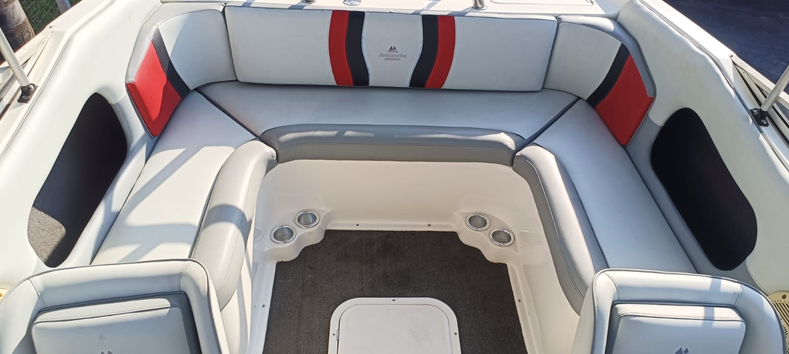2007 Avalanche 190 Powered by 200hp Mariner Outboard - Image 11