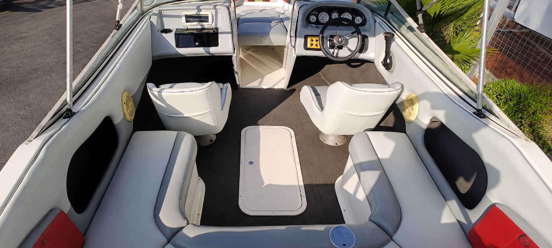 2007 Avalanche 190 Powered by 200hp Mariner Outboard - Image 5