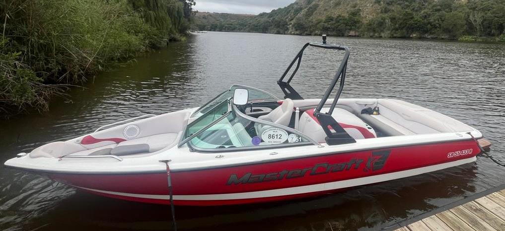 2006 Mastercraft Prostar 209 Powered by Indmar  5.7L V8 MCX (Direct Drive)