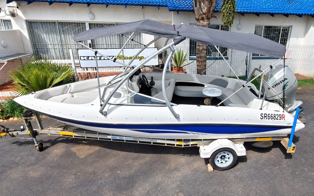 2008 Sundowner 190 Powered by 135hp Honda 4- Stroke DOHC, 16-Valve, In-Line 4-Cylinder Motor