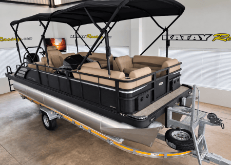 2026 Watermark 6250 RSX Powered by 225hp Mercury 4-Stroke