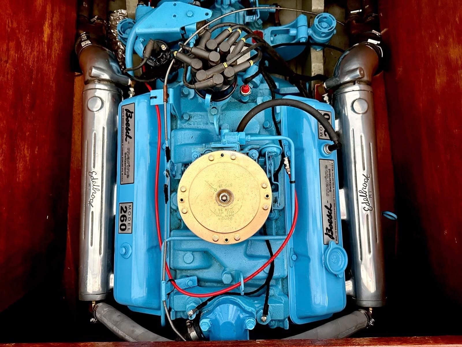 Original authentic 1969 BOESCH 580 Original V8 motor - Image 10