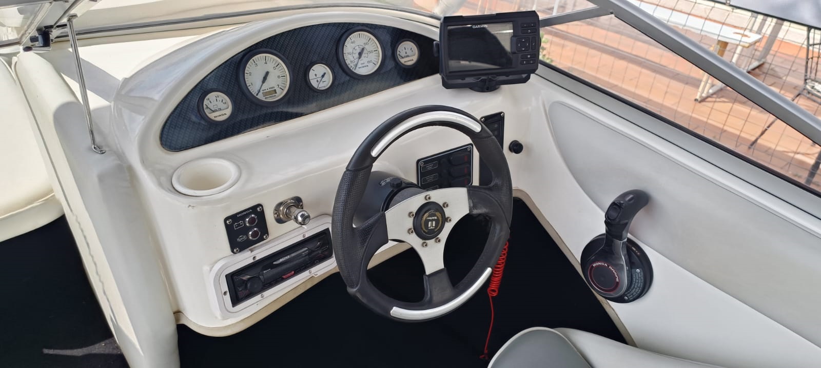 2008 Sundowner 190 Powered by 135hp Honda 4- Stroke DOHC, 16-Valve, In-Line 4-Cylinder Motor - Image 9